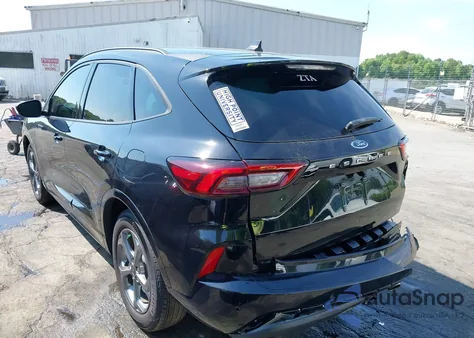 2023 Ford Escape St-Line from USA, damaged, VIN 1FMCU0MN2PUB46678